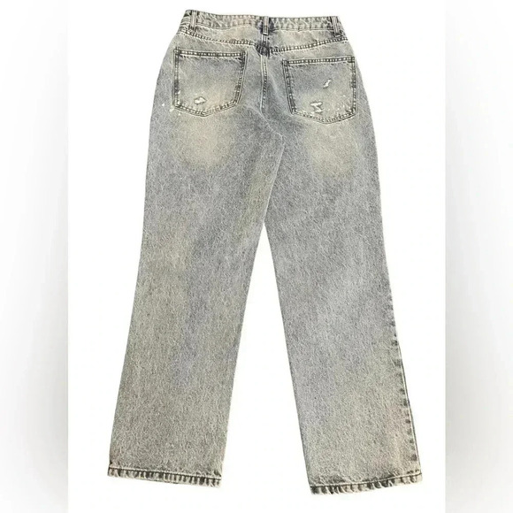 No Bounderies Super High Rise Straight Relaxed Distressed Button Fly Mom Jeans - Picture 2 of 13